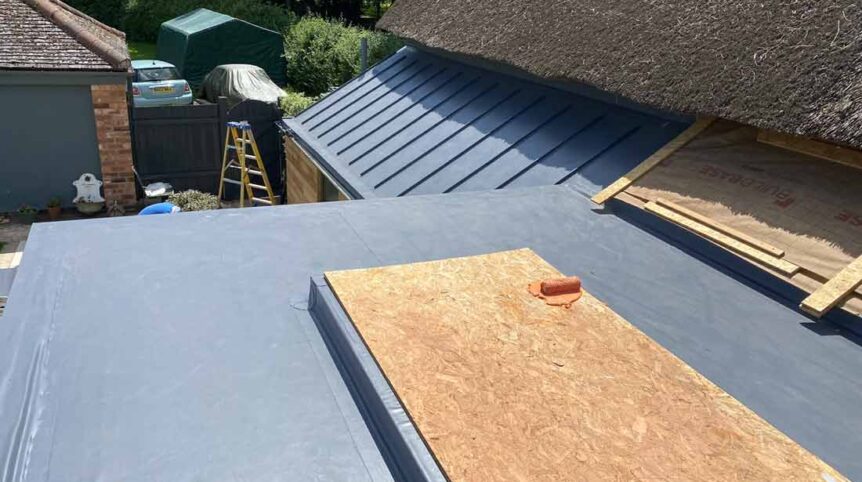 Flat roof single ply